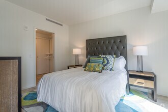 1BD 1BA 1031 -1034 sq. ft. - The Beacon Cleveland