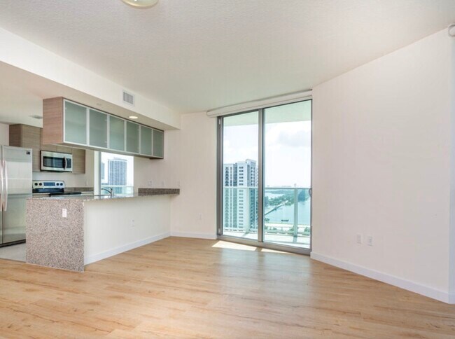 Foto del edificio - 1502 NE Miami Pl