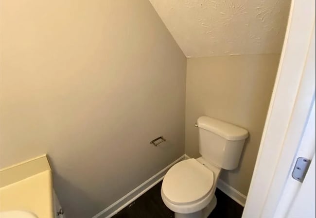Building Photo - 2504 Queen Anne Ct