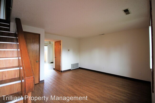 Building Photo - 1175 Clearview Ave NE