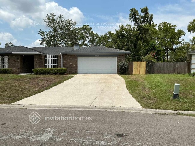 Building Photo - 8438 Sand Point Dr W