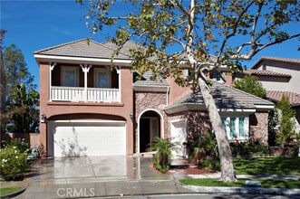 Building Photo - 9 Flintridge Ave