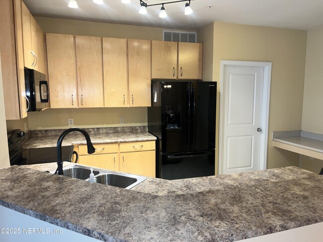 Building Photo - 12700 Bartram Park Blvd