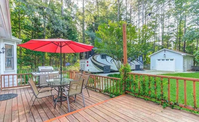 Foto del edificio - 2724 Quail Point Dr