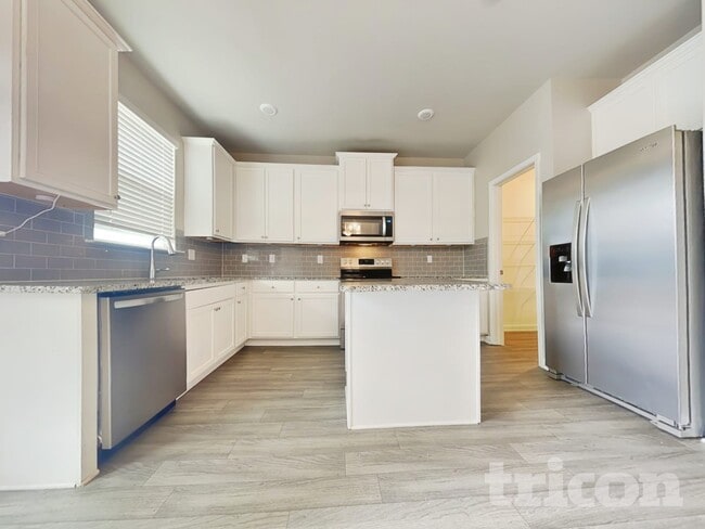 Building Photo - 7528 Congregation St