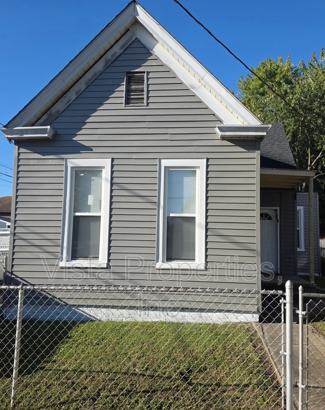 Building Photo - 313 Thomas St
