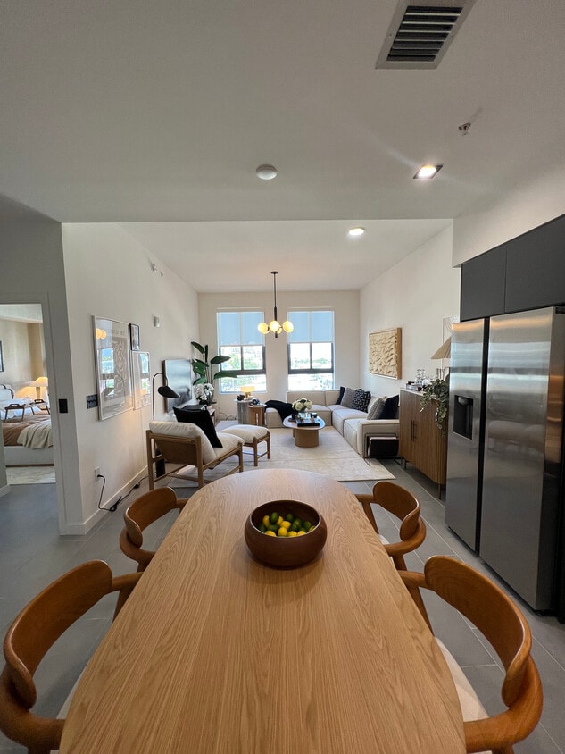 Primary Photo - 160 NW 27th St