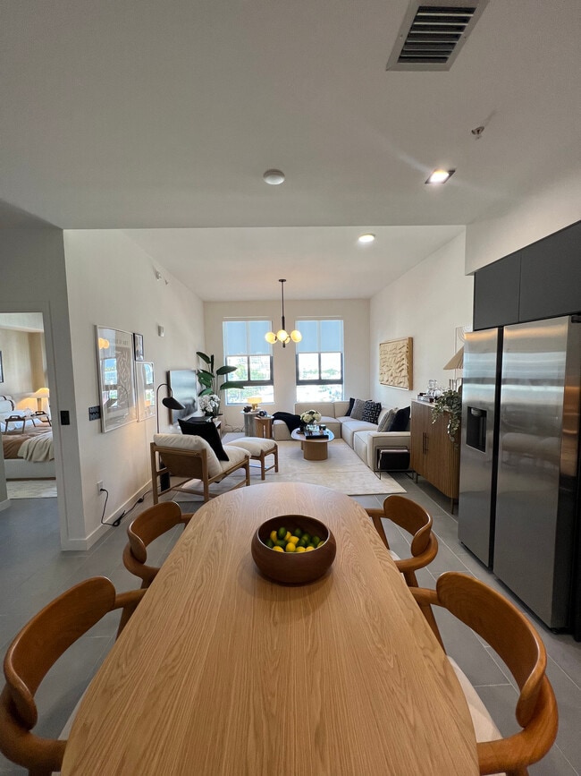 Building Photo - 160 NW 27th St