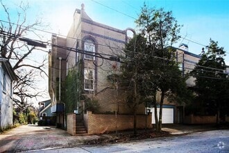 Building Photo - 201 5th St NE