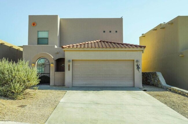 4 bed 2.5 - 3856 Calle Arriba