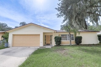Building Photo - 3086 Bluebrook Dr