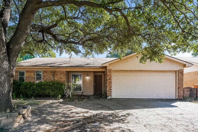 Building Photo - 5406 Inglewood Ln