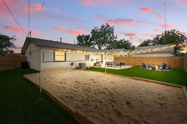 Foto del edificio - 3321 Ridgehaven St