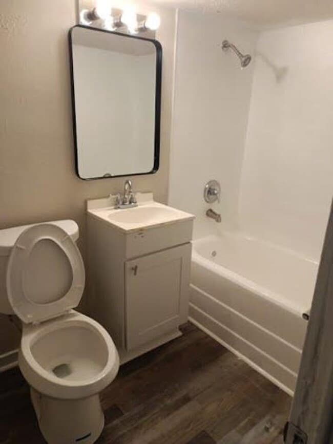 Building Photo - 4517 S Shields Blvd