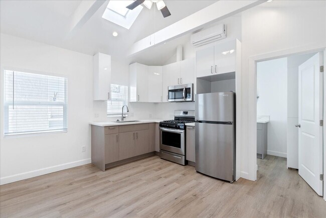 Foto del edificio - 753 N Washington Pl