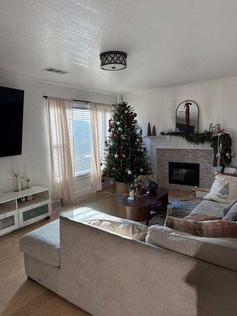 Foto del edificio - 15049 Beatty St