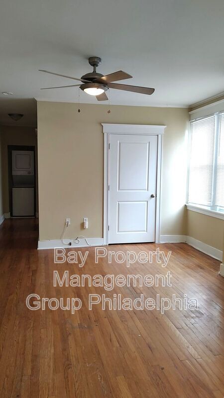 Foto del edificio - 437 W School House Ln