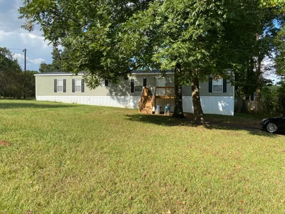 Building Photo - 2875 Lesslie Dale Rd
