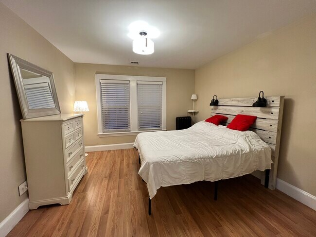 Foto del edificio - 548 High St