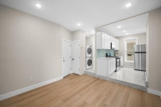 Building Photo - 450 1st St