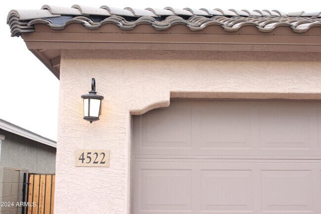 Foto del edificio - 4522 127th Dr