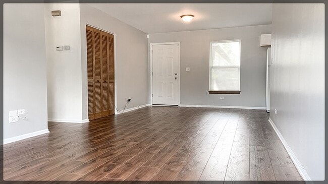 Foto del edificio - 1334 Mc Cameron Ave