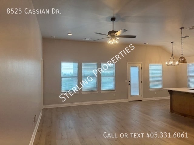 Foto del edificio - 8525 Cassian Dr