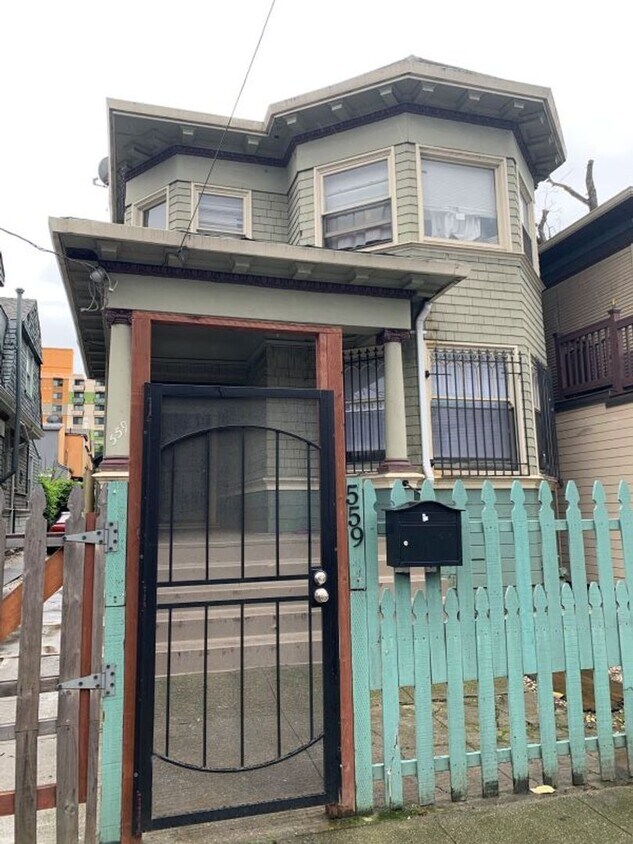 Foto principal - 559 Sycamore St