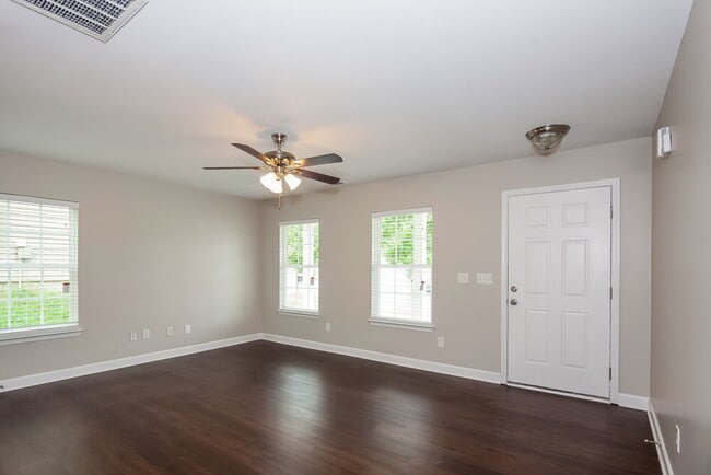 Foto del edificio - 1021 Ramsgate Dr SW