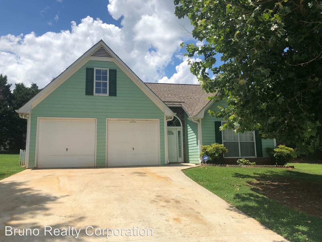 Primary Photo - 3 br, 2 bath House - 30 N. Greenfield Circle