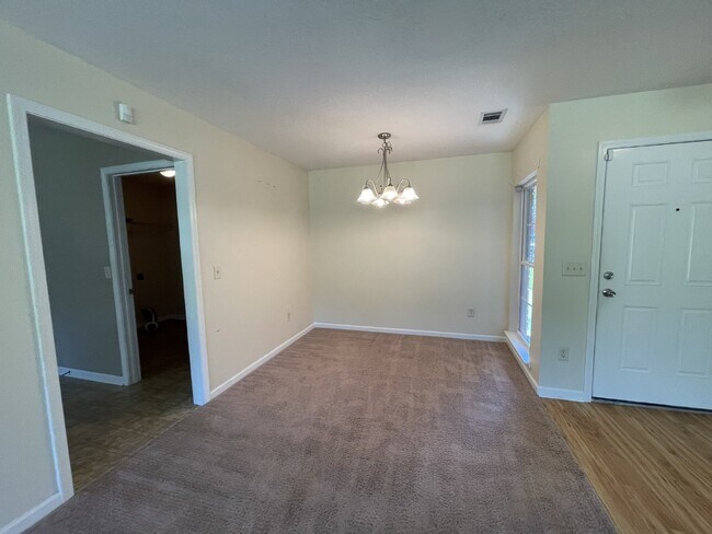 Foto del edificio - Home For Rent