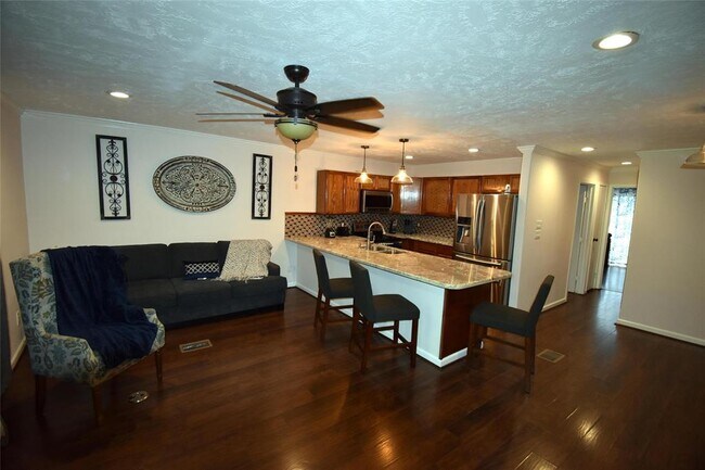 Foto del edificio - 3900 Aspen Dr