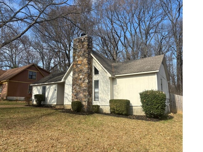 Building Photo - 5756 Crievewood Dr