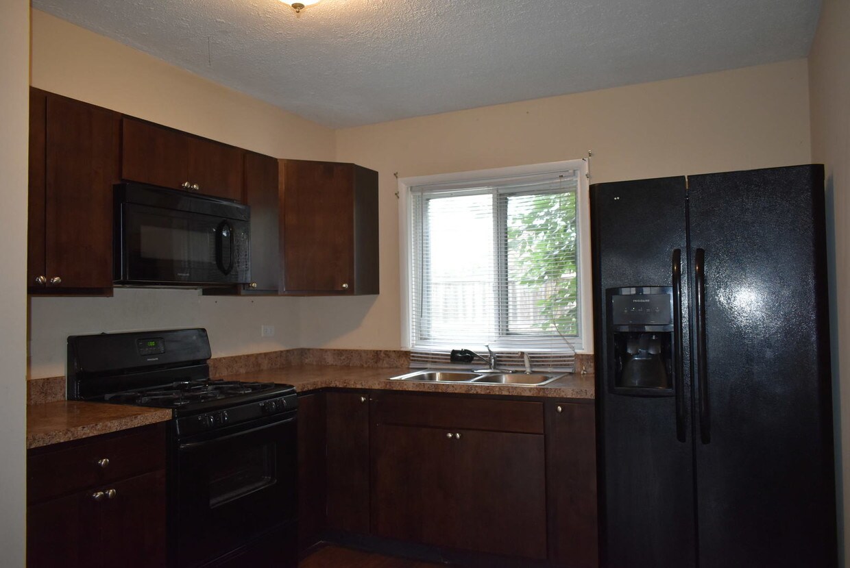 Primary Photo - 1753 McKool Ave