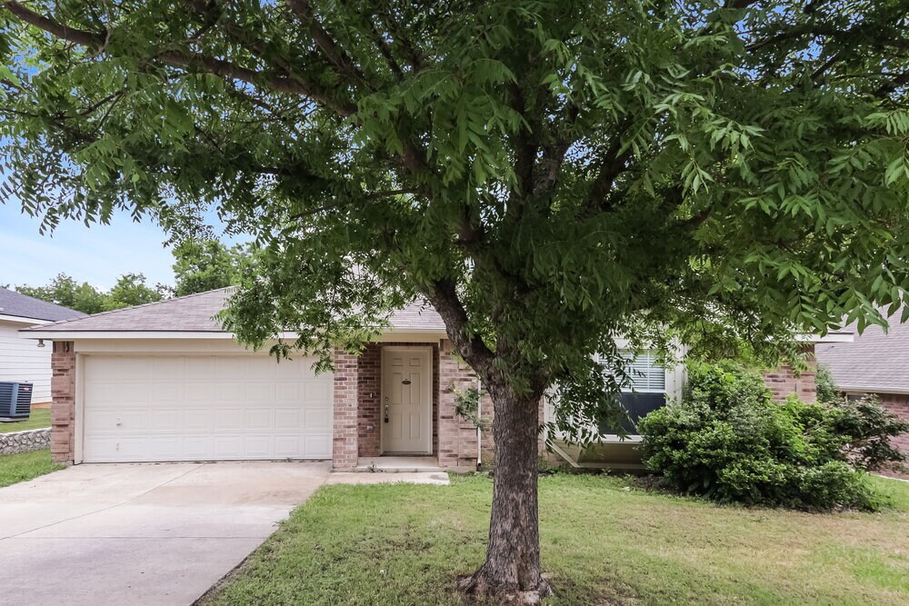 Foto principal - 908 Chase Ln