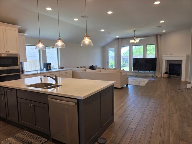 Building Photo - 10022 Starry Night Ln