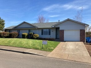 Building Photo - 5442 Monterey Dr SE