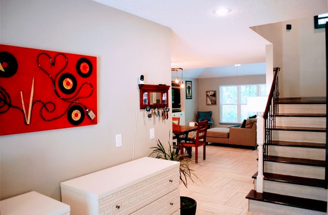 Newly renovated home - 2 Arnica Ct
