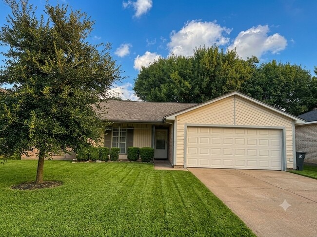 Photo - 18066 Forest Cedars Dr (Houston, TX) House