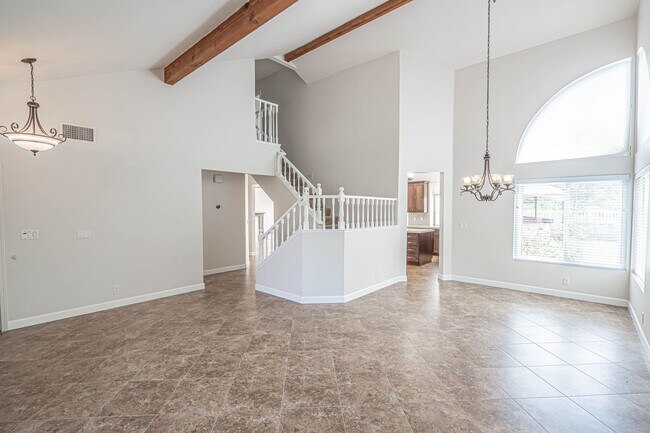 Foto del edificio - COMING SOON! 4 Bedroom Home for Rent in Sa...