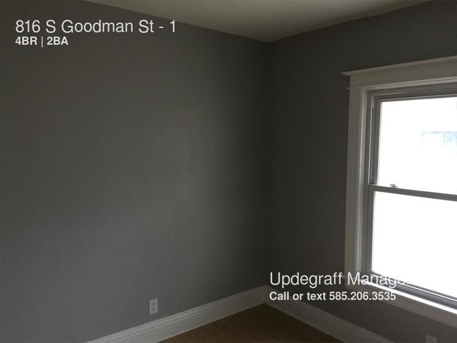 Building Photo - 816 Goodman St S