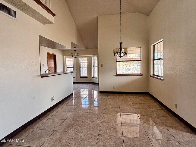 Building Photo - 1442 Sierra De Oro Dr