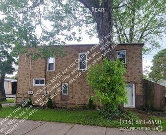 Building Photo - 102 Grand St