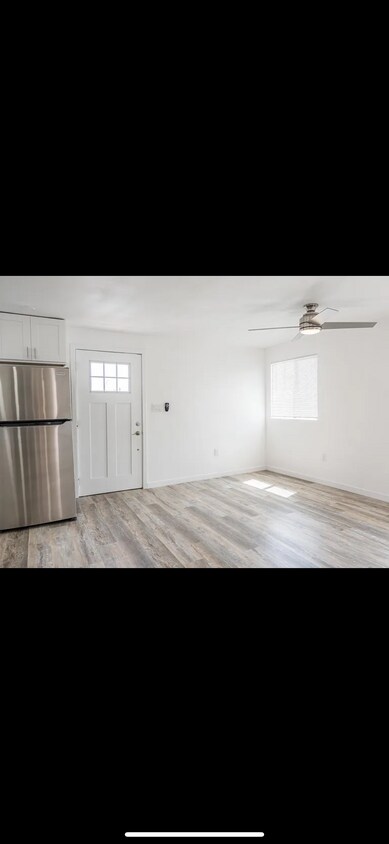 Foto principal - 8921 Cottonwood Ave