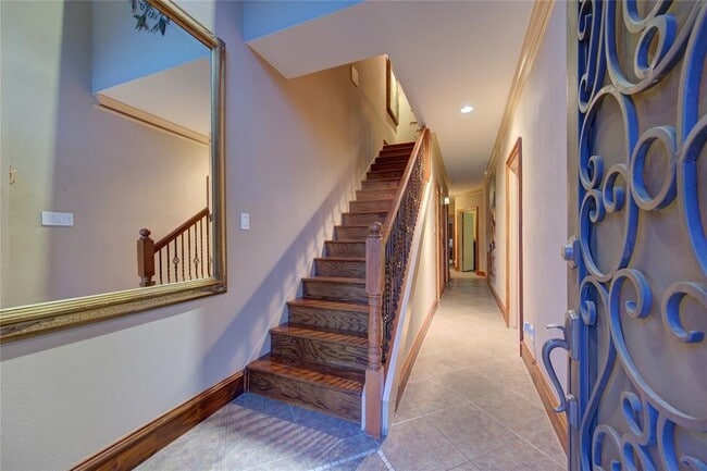 Building Photo - 5141 Del Monte Dr