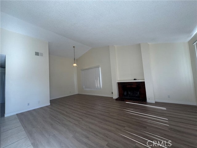 Building Photo - 974 N Darfield Ave