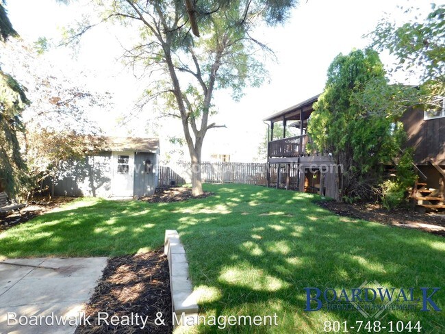 Building Photo - 432 400 S