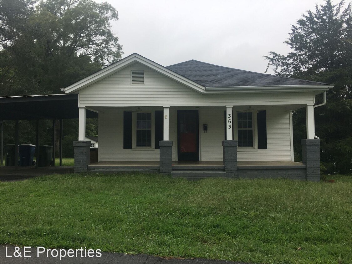 3 br, 1 bath House 363 Pine St. House Rental in Mount Holly, NC