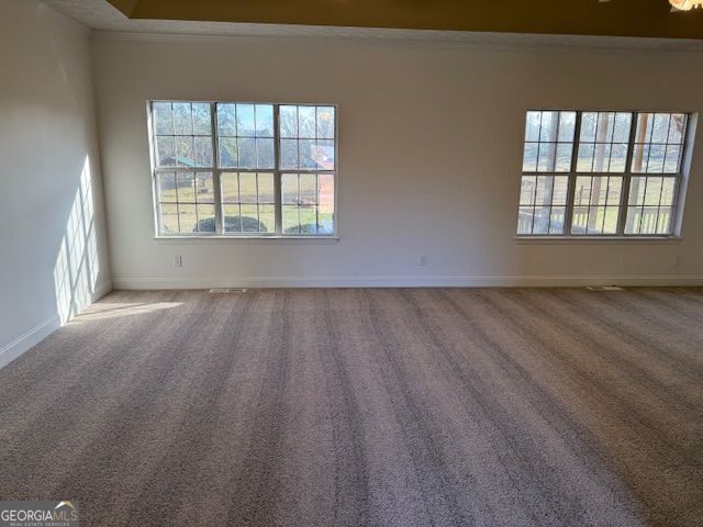 Foto del edificio - 128 Russell Dr