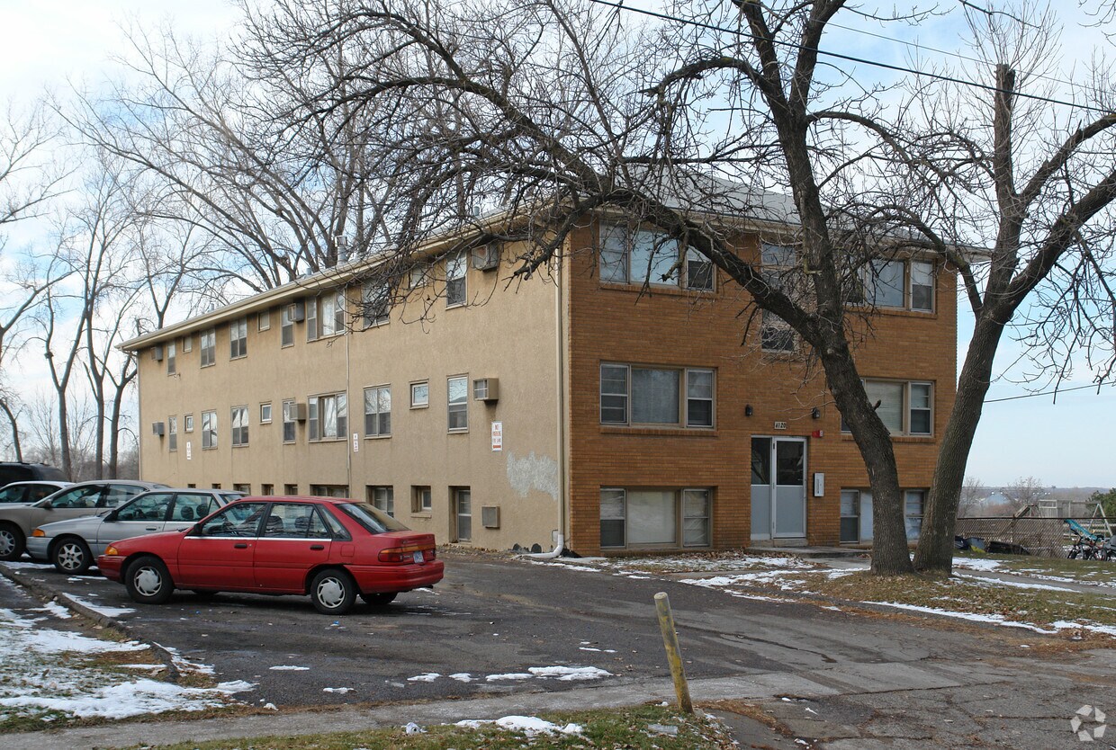 4120 4th St NE, Columbia Heights, MN 55421 Apartments Columbia